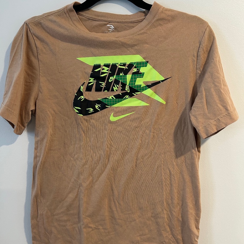 Nike Tee